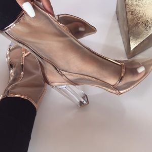 Mesh ankle boot heel